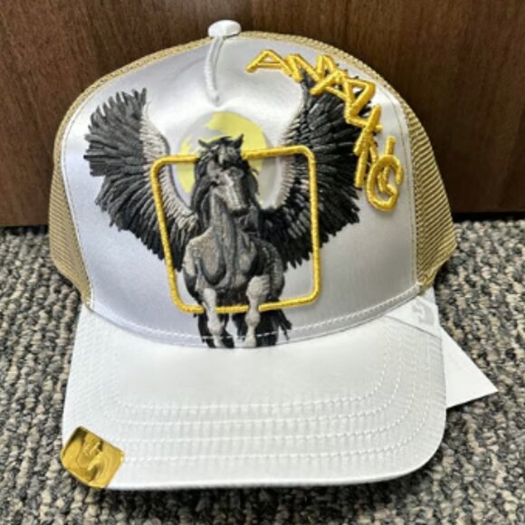 Goorin Bros Animal Trucker Snapback Baseball Hat Cap Herpa's 55.0 Pegasus White